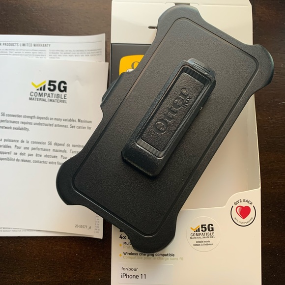 iPhone 14 Pro Otterbox defender case - Picture 4 of 4